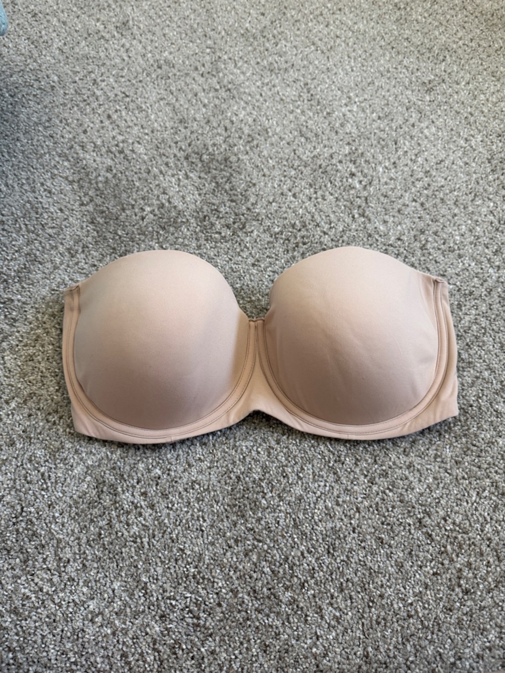 SKIMS Beige 42D Smooth Bra Liner